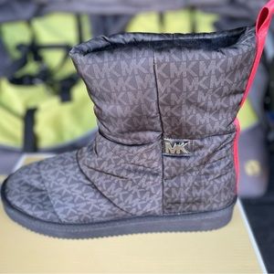 Michael Kors Winter Boots Size 11